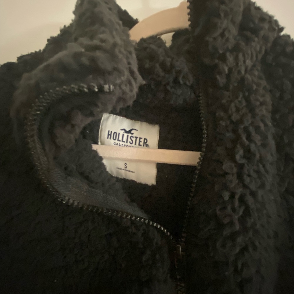 jackets - Picture 2 of 4